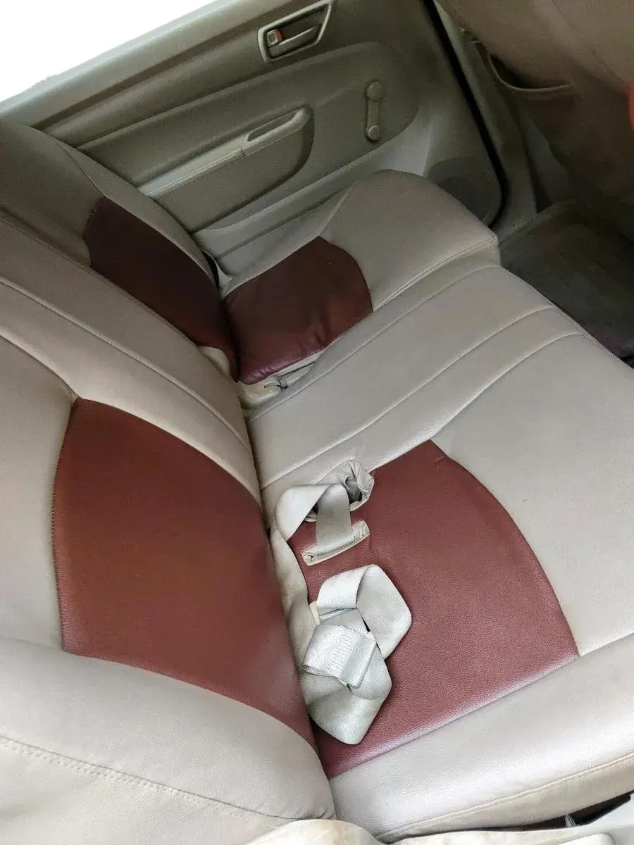 2013 Maruti Ertiga LXI, Petrol, Manual, 82,643 km, interior