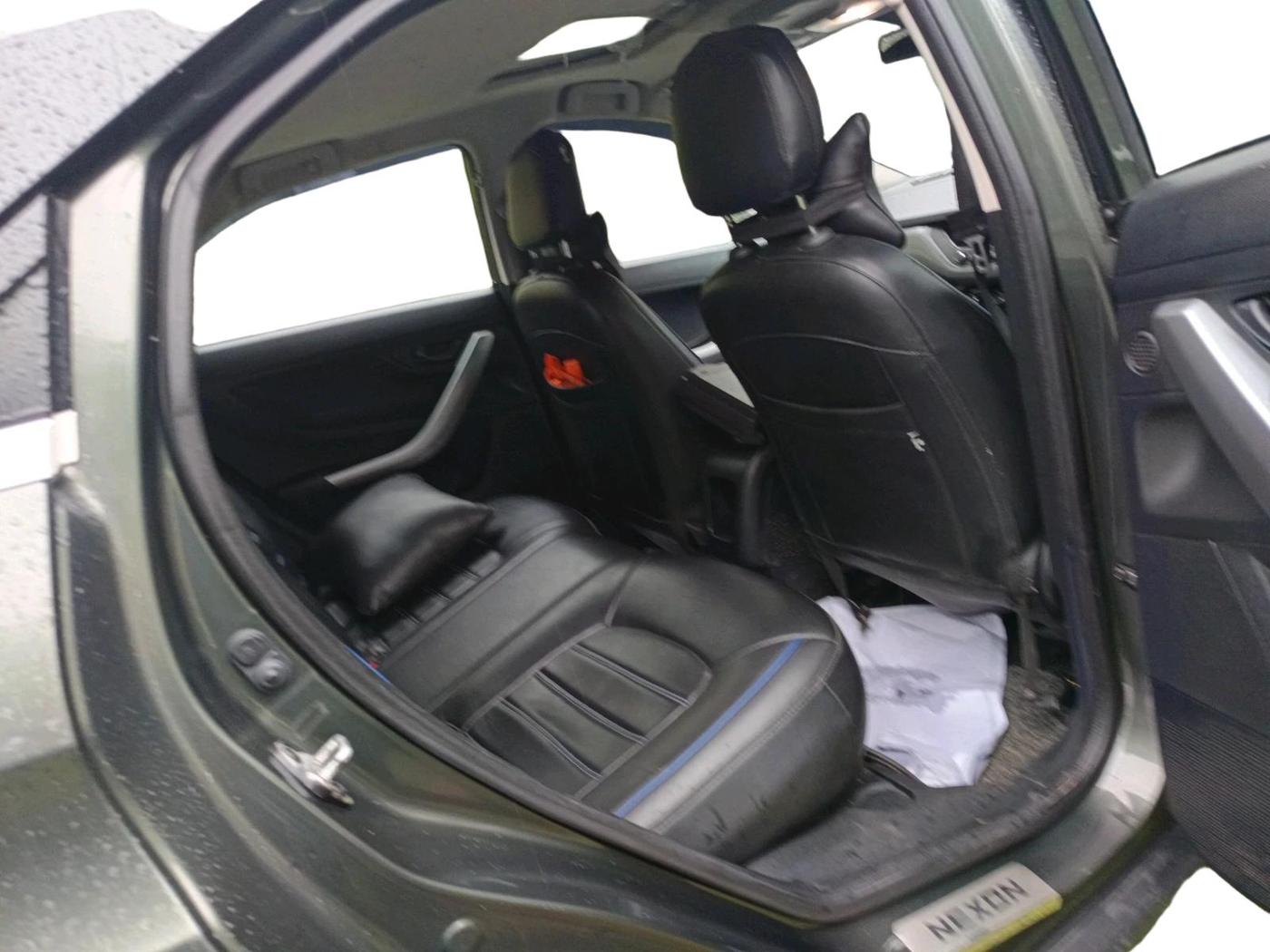 2022 Tata NEXON XM SUNROOF PETROL, Petrol, Manual, 13,591 km, interior