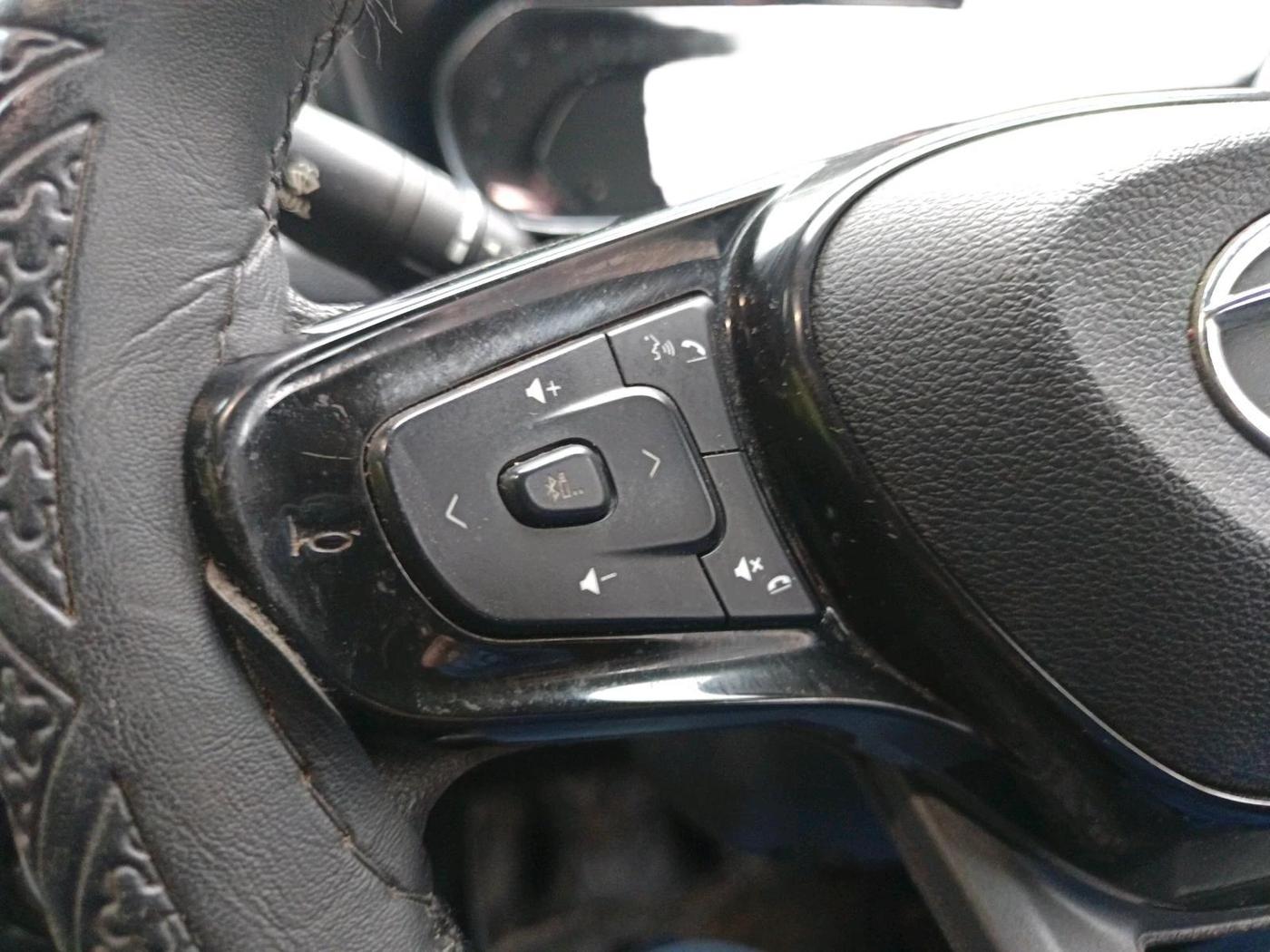 2022 Tata NEXON XM SUNROOF PETROL, Petrol, Manual, 13,591 km, interior