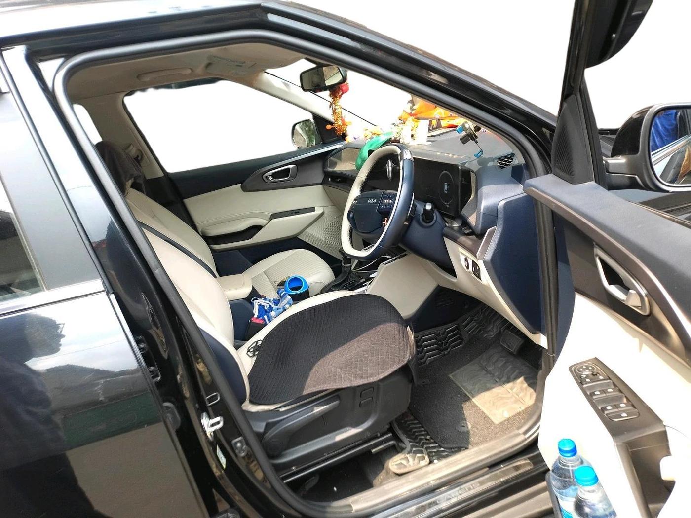 2025 KIA Carens Clavis HTX Plus 1.5 Turbo Petrol 7STR DCT, Petrol, Automatic, 17,685 km, interior