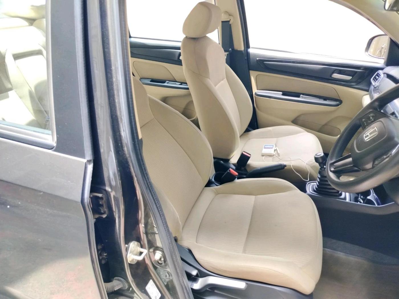 2021 Honda Amaze 1.2L I-VTEC VX, Petrol, Manual, 23,472 km, interior