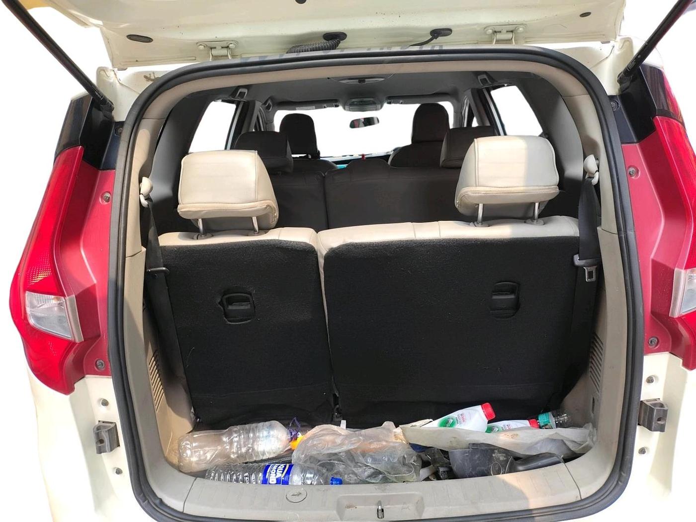 2022 Mahindra MARAZZO M 6 + 8 STR, Diesel, Manual, 68,705 km, exterior
