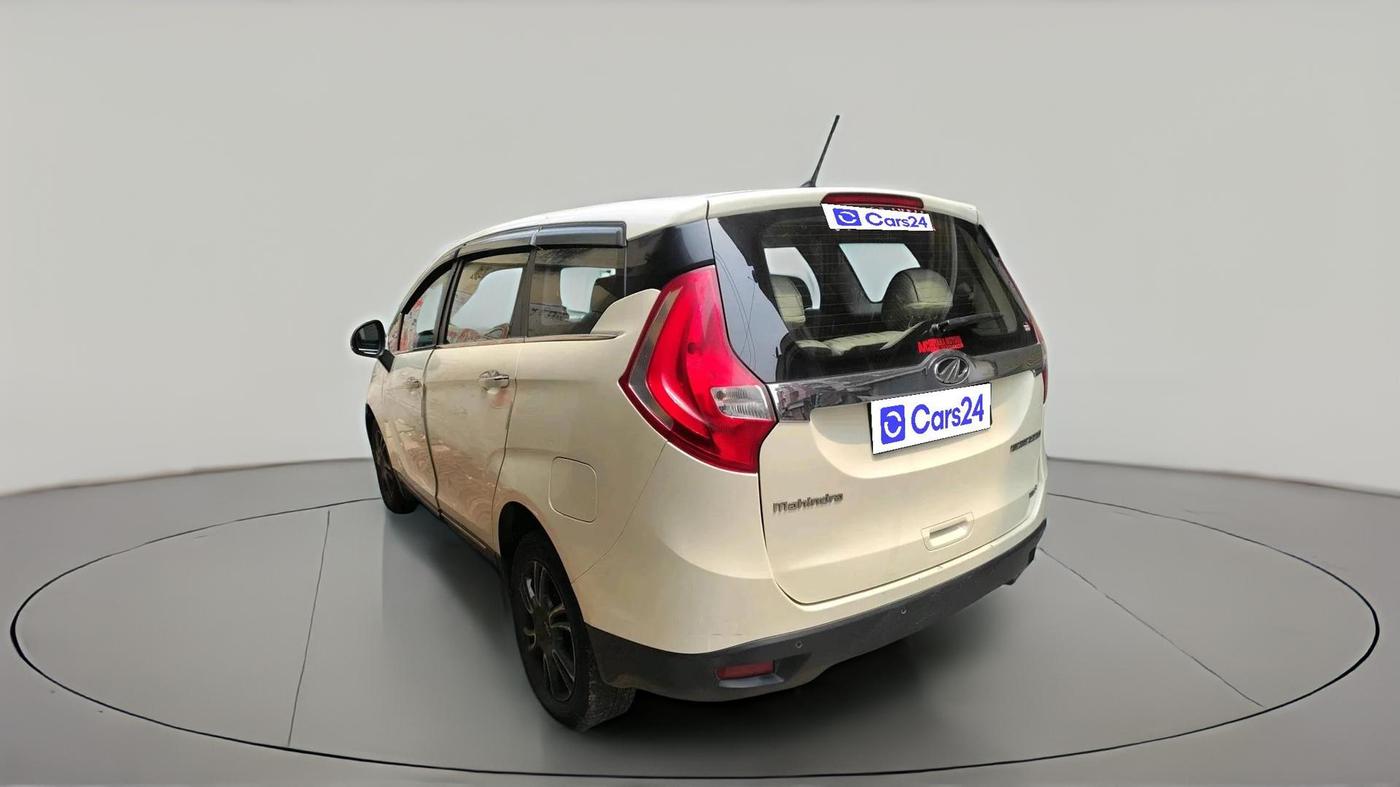 2022 Mahindra MARAZZO M 6 + 8 STR, Diesel, Manual, 68,705 km, exterior