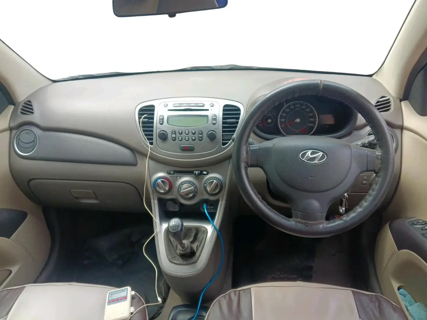 2013 Hyundai i10 SPORTZ 1.2, Petrol, Manual, 51,841 km, interior