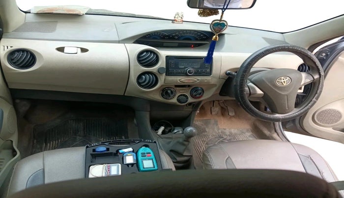 2015 Toyota Etios G, Petrol, Manual, 1,00,493 km, interior