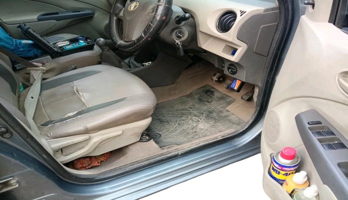 2015 Toyota Etios G, Petrol, Manual, 1,00,493 km, interior