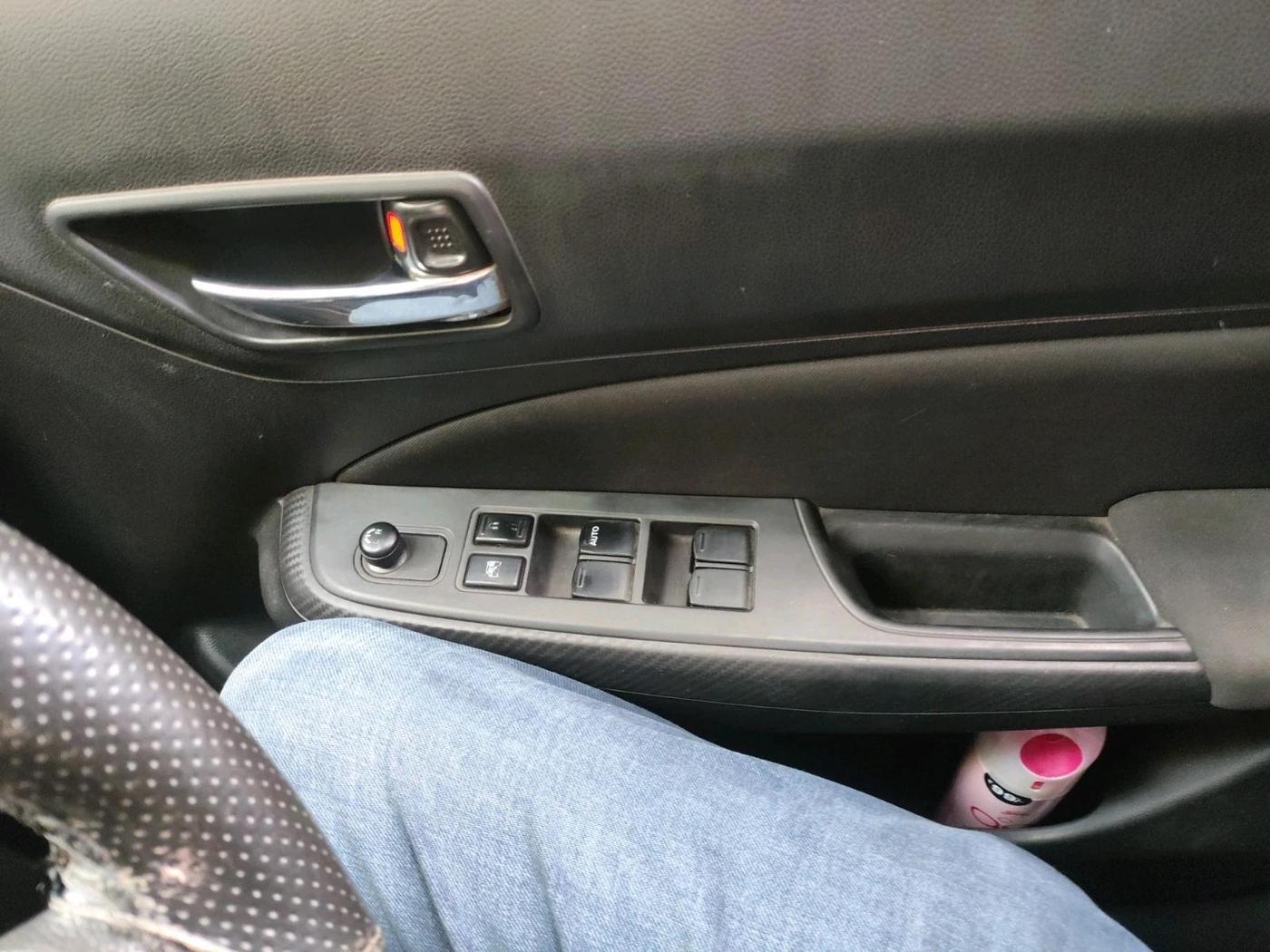 2019 Maruti Swift VXI, Petrol, Manual, 1,32,892 km, interior