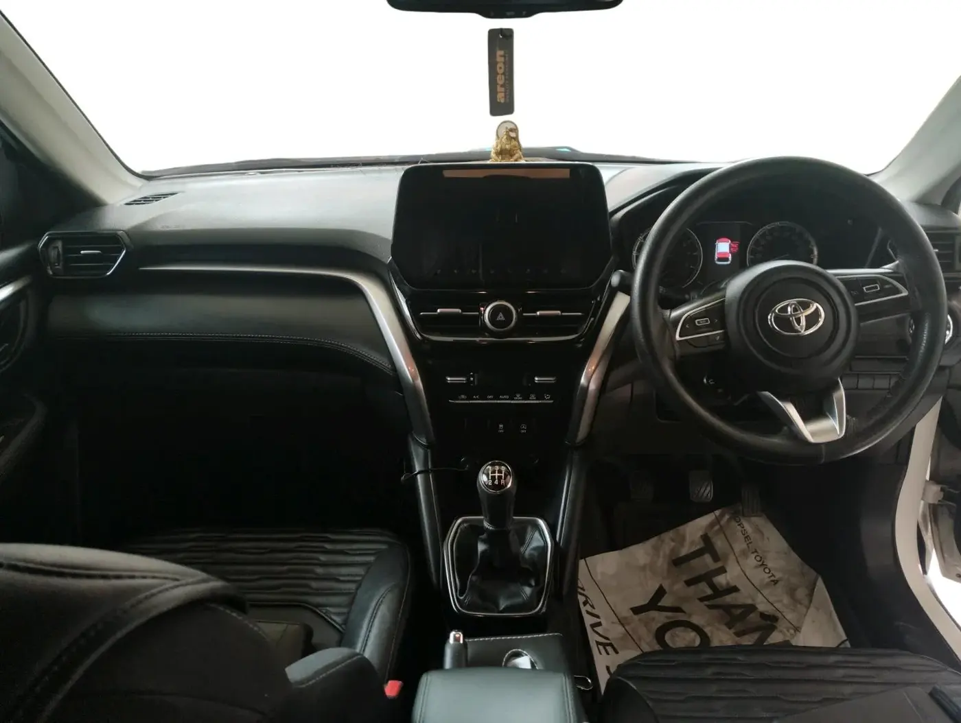2024 Toyota URBAN CRUISER HYRYDER G NEO DRIVE, Petrol, Manual, 32,249 km, interior