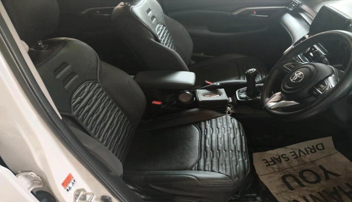 2024 Toyota URBAN CRUISER HYRYDER G NEO DRIVE, Petrol, Manual, 32,249 km, interior