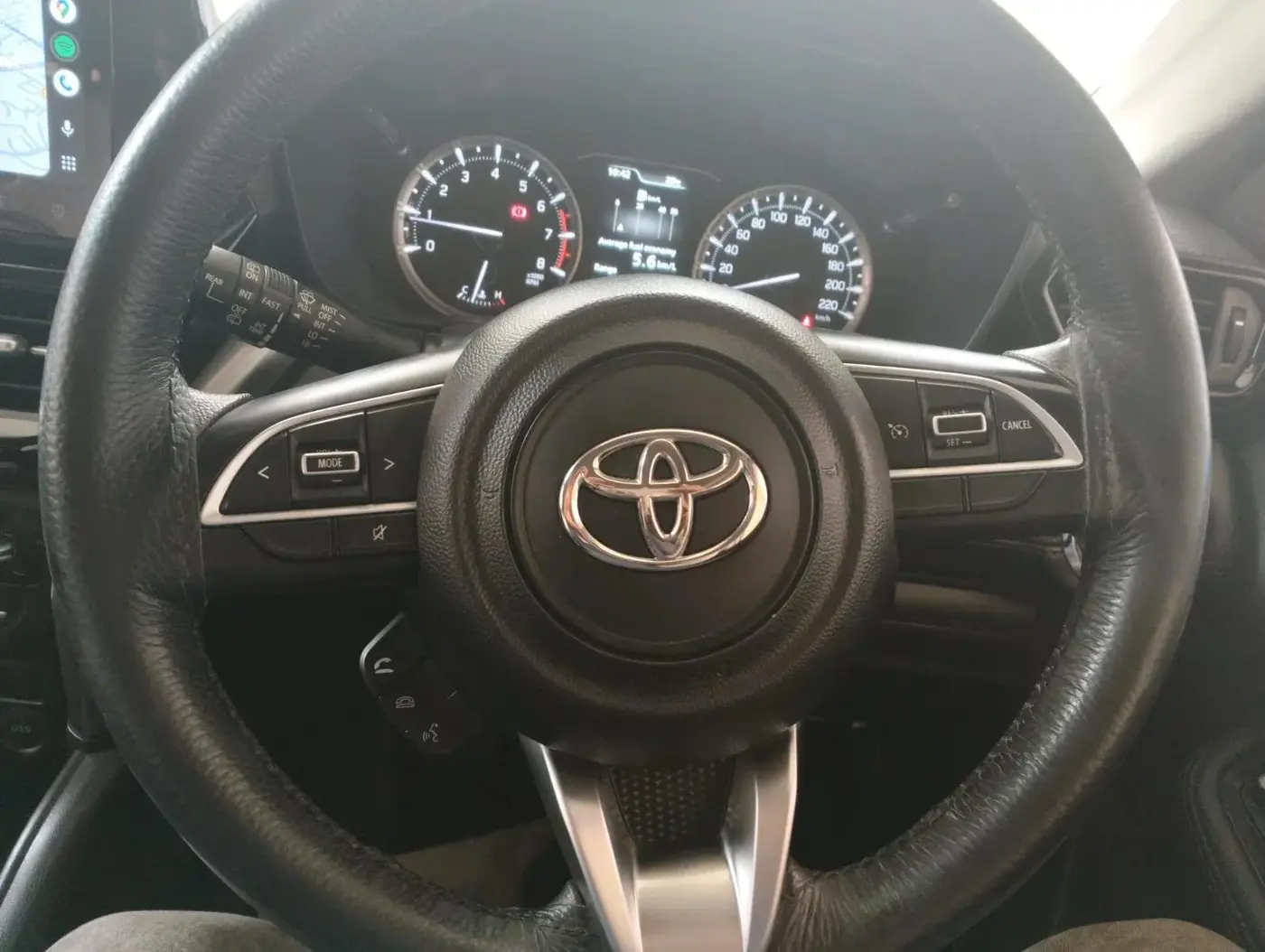 2024 Toyota URBAN CRUISER HYRYDER G NEO DRIVE, Petrol, Manual, 32,249 km, interior