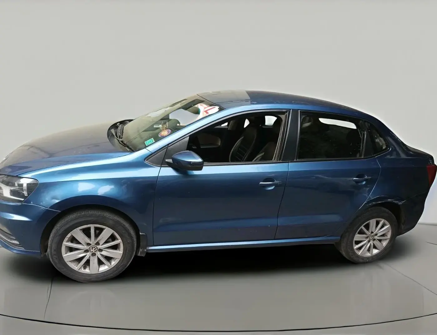 2016 Volkswagen Ameo HIGHLINE1.2L, Petrol, Manual, 46,056 km, exterior