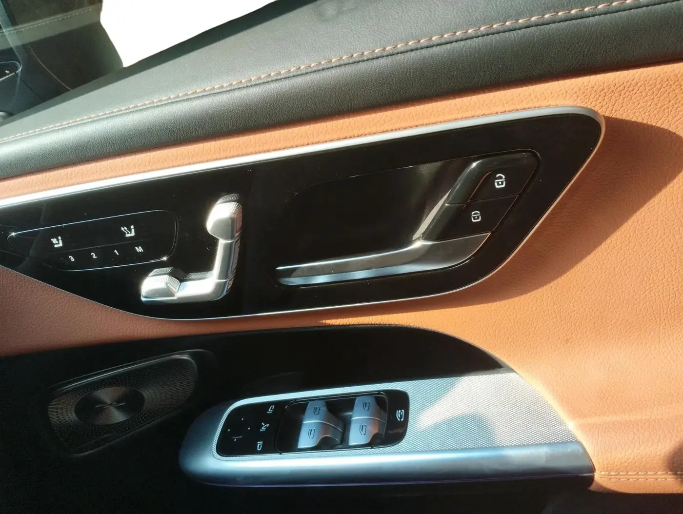 2024 Mercedes Benz GLC CLASS 220d 4MATIC, Diesel, Automatic, 3,750 km, interior