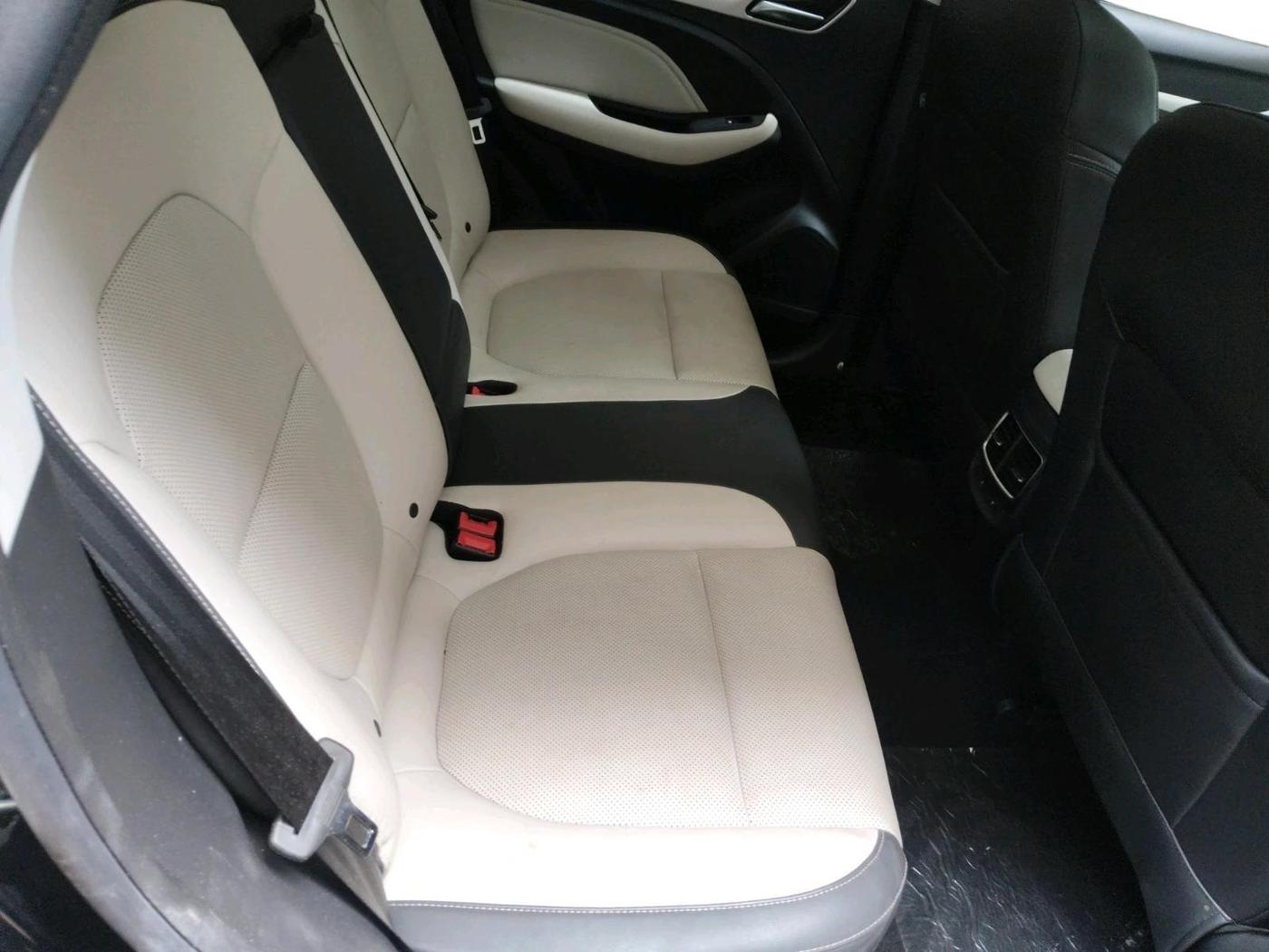 2021 MG ASTOR SAVVY 1.5 CVT, Petrol, Automatic, 41,283 km, interior