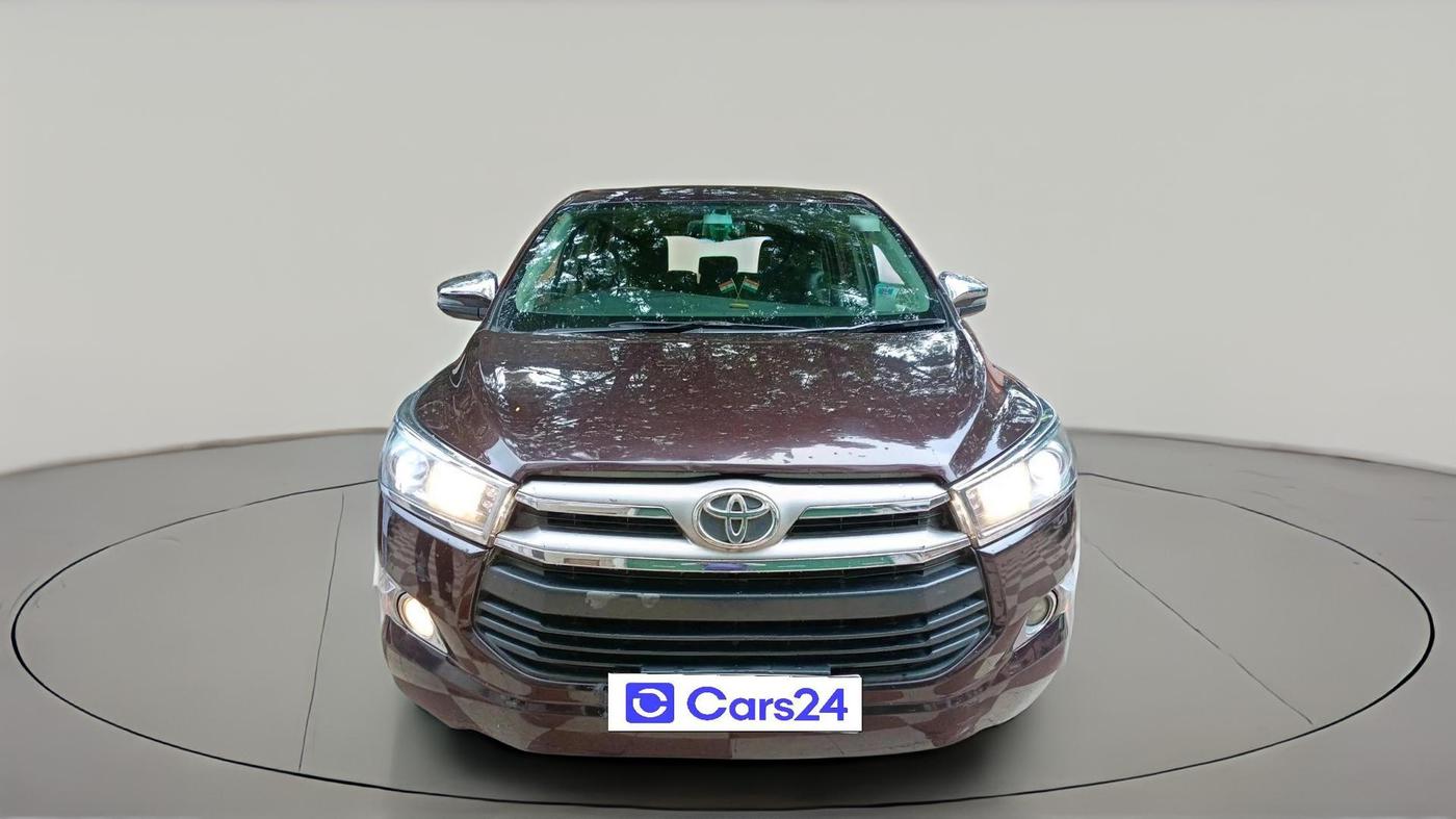 2018 Toyota Innova Crysta 2.4 VX 8 STR, Diesel, Manual, 1,56,230 km, exterior