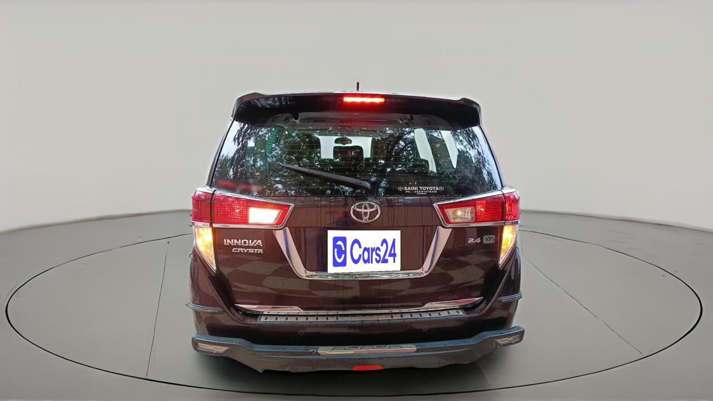 2018 Toyota Innova Crysta 2.4 VX 8 STR, Diesel, Manual, 1,56,230 km, exterior