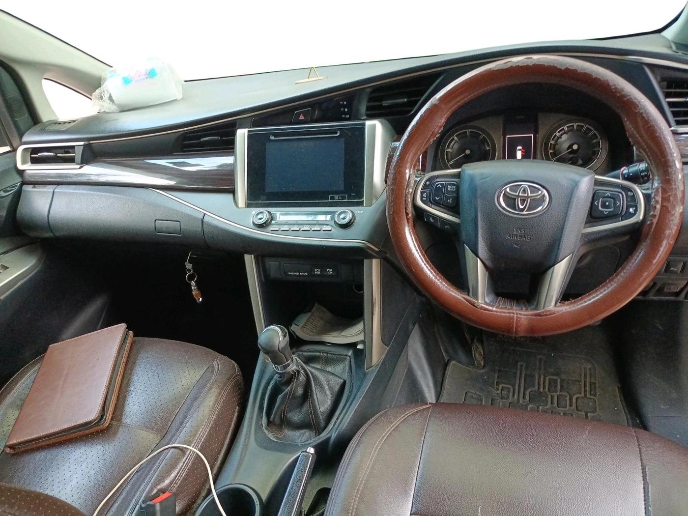 2018 Toyota Innova Crysta 2.4 VX 8 STR, Diesel, Manual, 1,56,230 km, interior