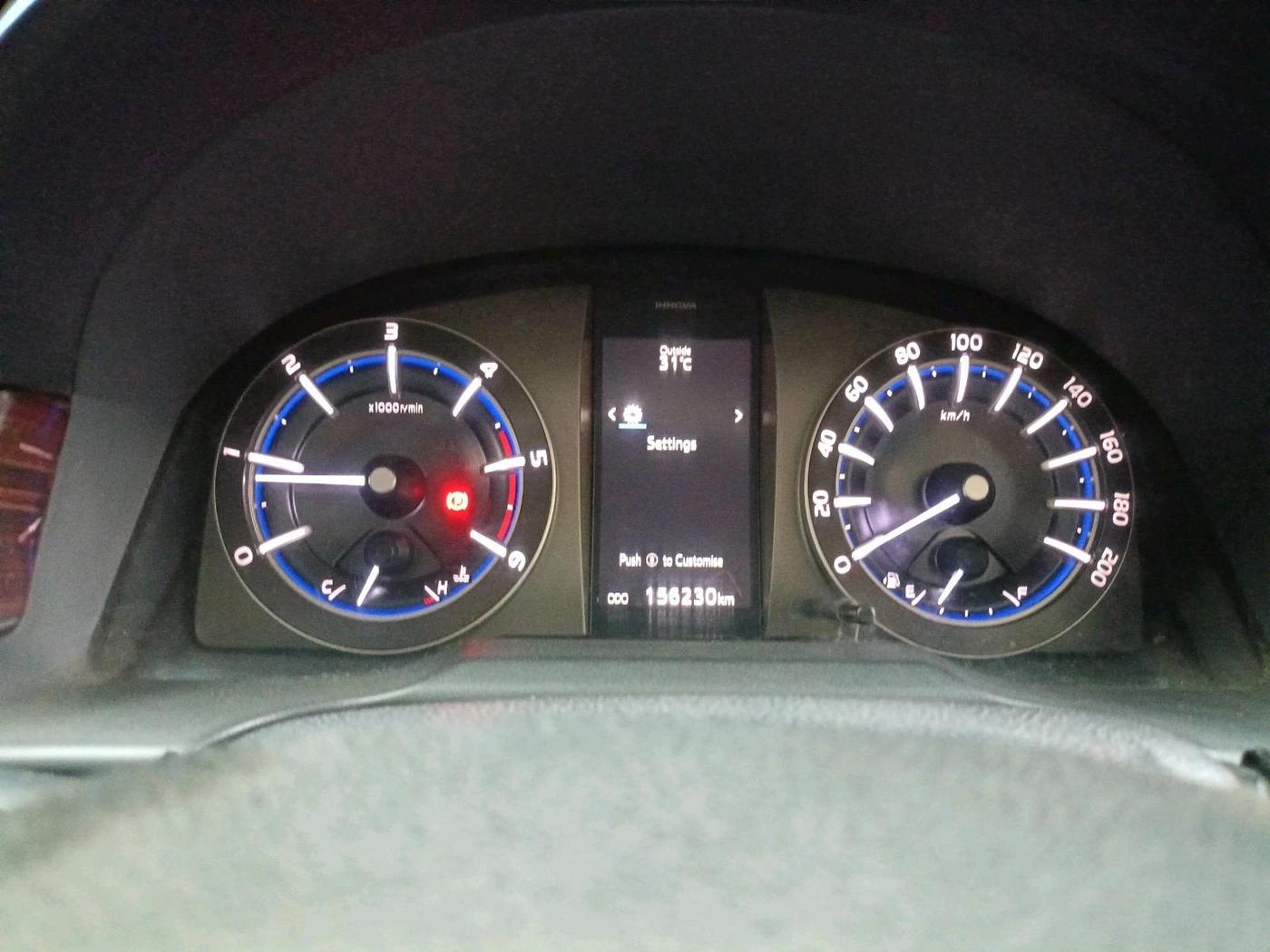 2018 Toyota Innova Crysta 2.4 VX 8 STR, Diesel, Manual, 1,56,230 km, interior