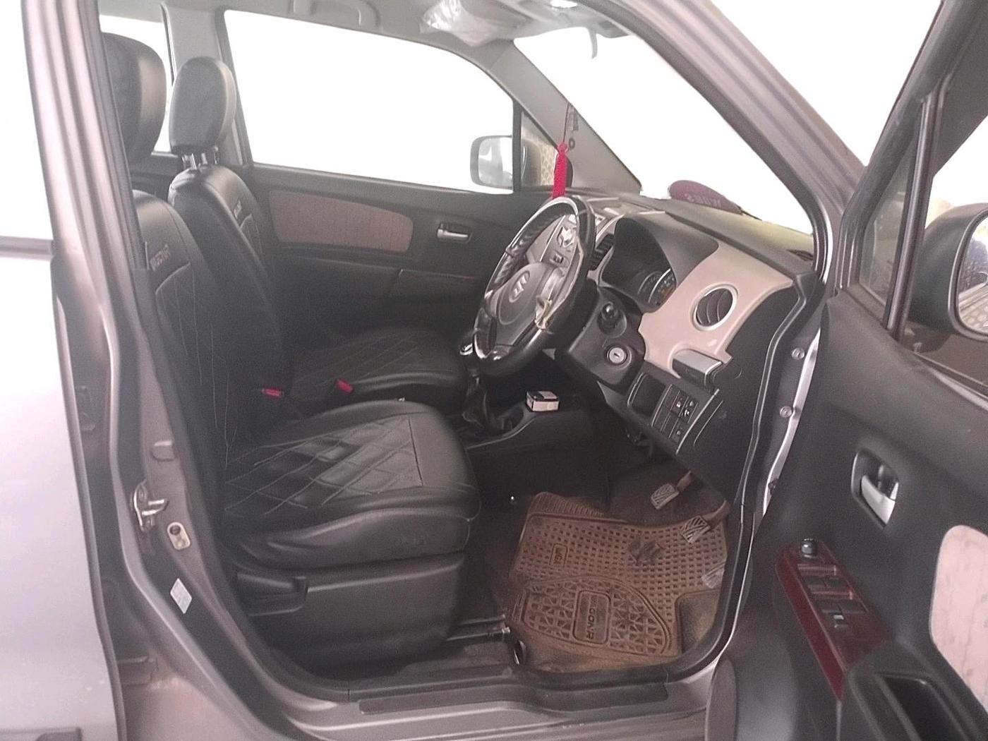 2016 Maruti Wagon R 1.0 VXI, Petrol, Manual, 91,328 km, interior
