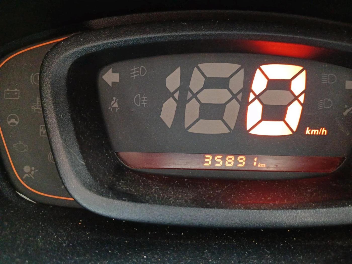 2018 Renault Kwid RXL, Petrol, Manual, 35,891 km, interior