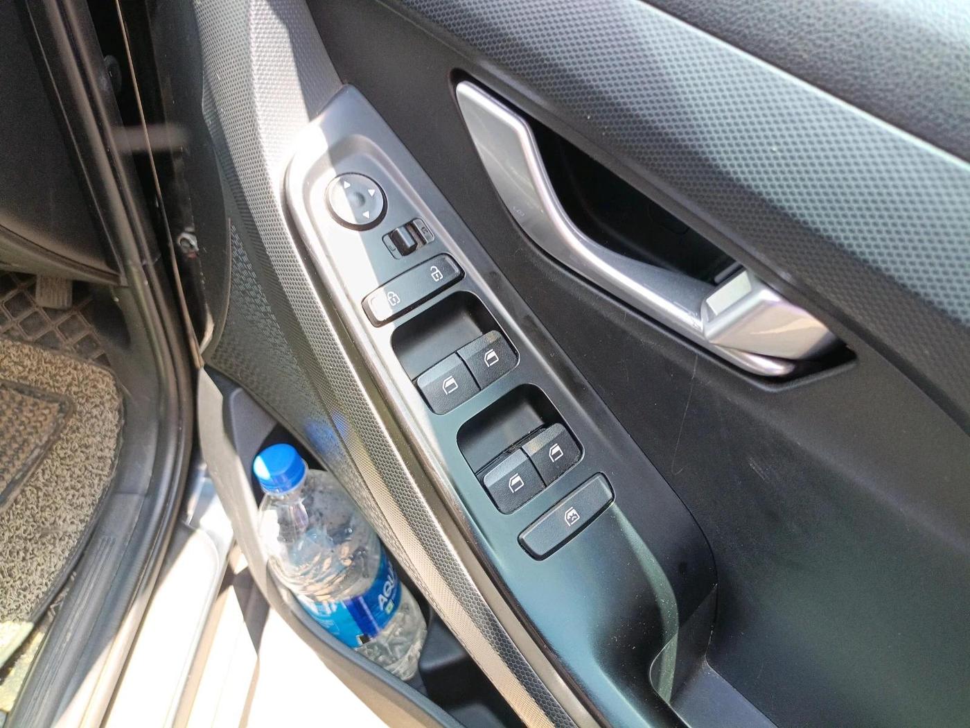 2023 Hyundai Creta S PLUS KNIGHT 1.5 PETROL, Petrol, Manual, 19,870 km, interior