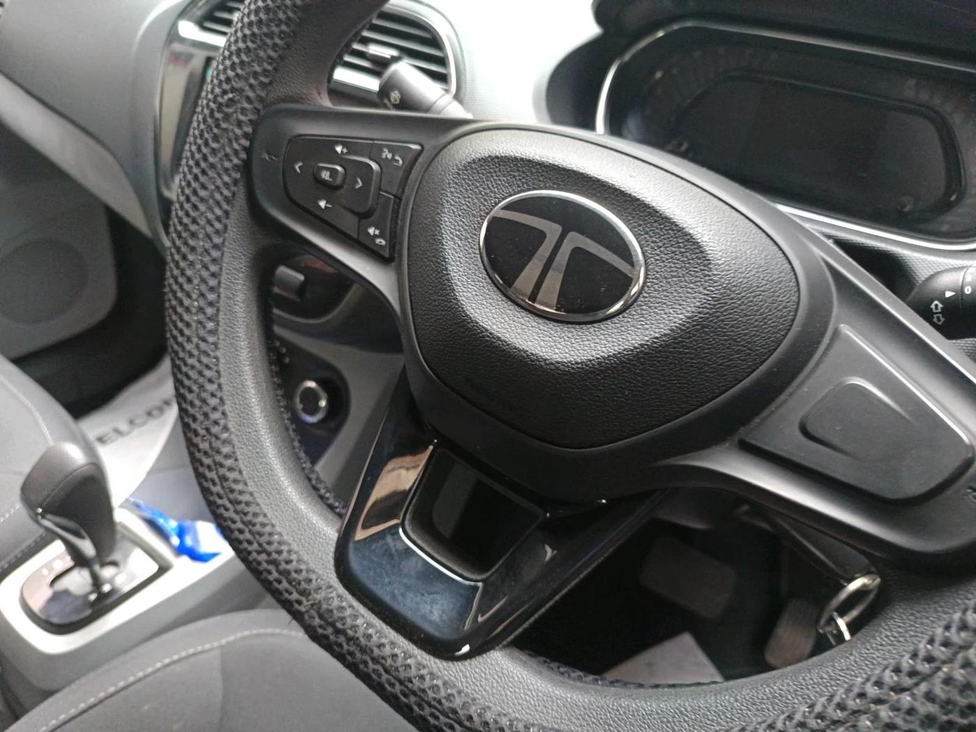 2024 Tata Tiago XTA PETROL, Petrol, Automatic, 695 km, interior