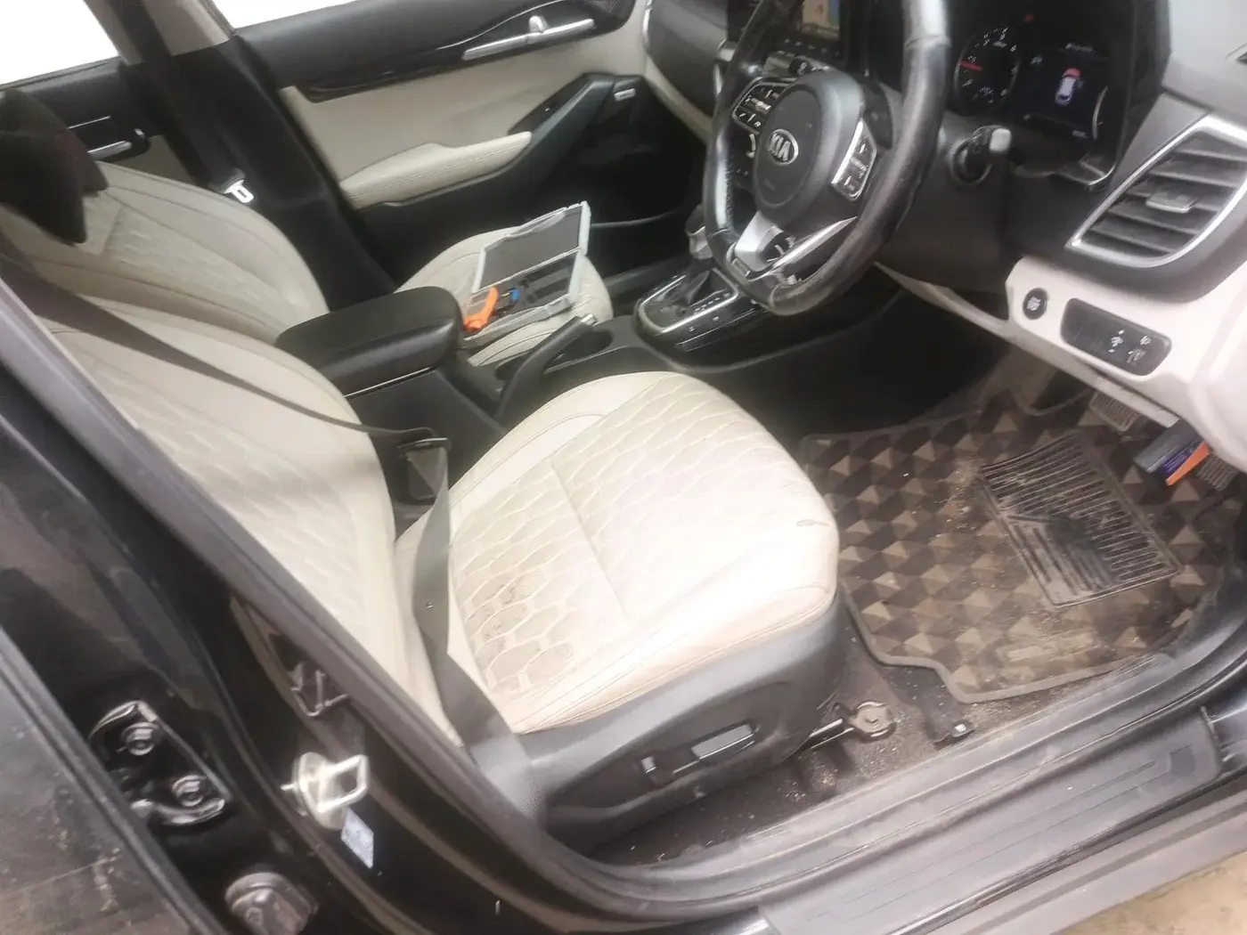 2019 KIA SELTOS HTX PLUS AT1.5 DIESEL, Diesel, Automatic, 94,395 km, interior