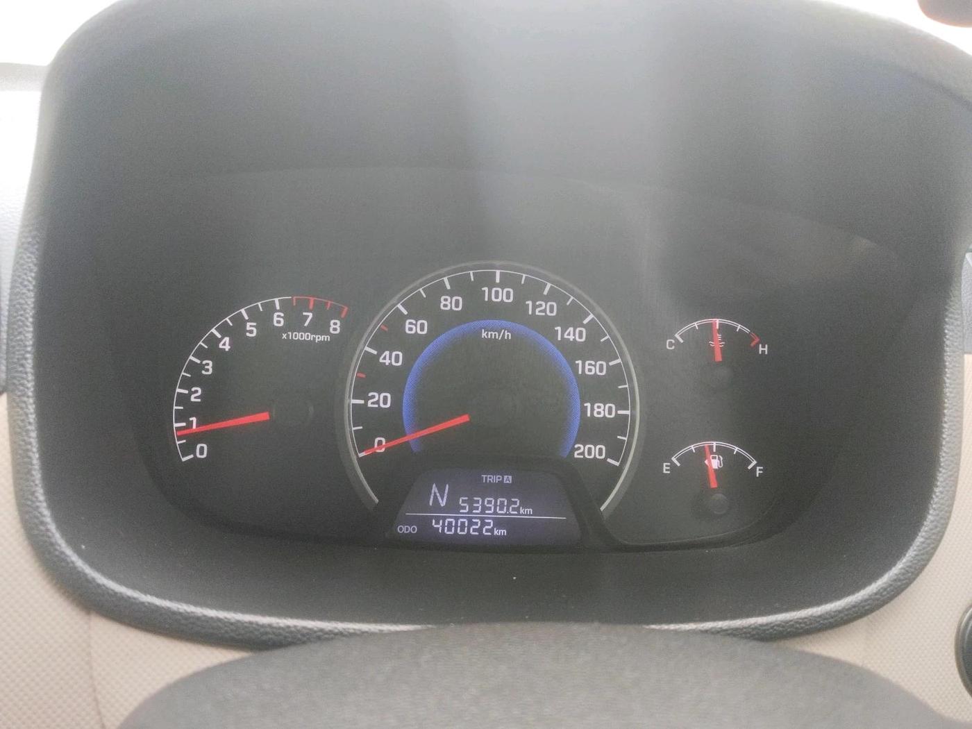 2016 Hyundai Grand i10 ASTA (O) AT 1.2 KAPPA VTVT, Petrol, Automatic, 40,022 km, interior