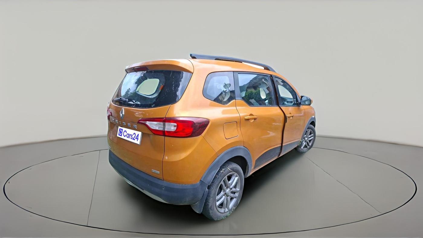2020 Renault TRIBER RXZ, Petrol, Manual, 20,893 km, exterior