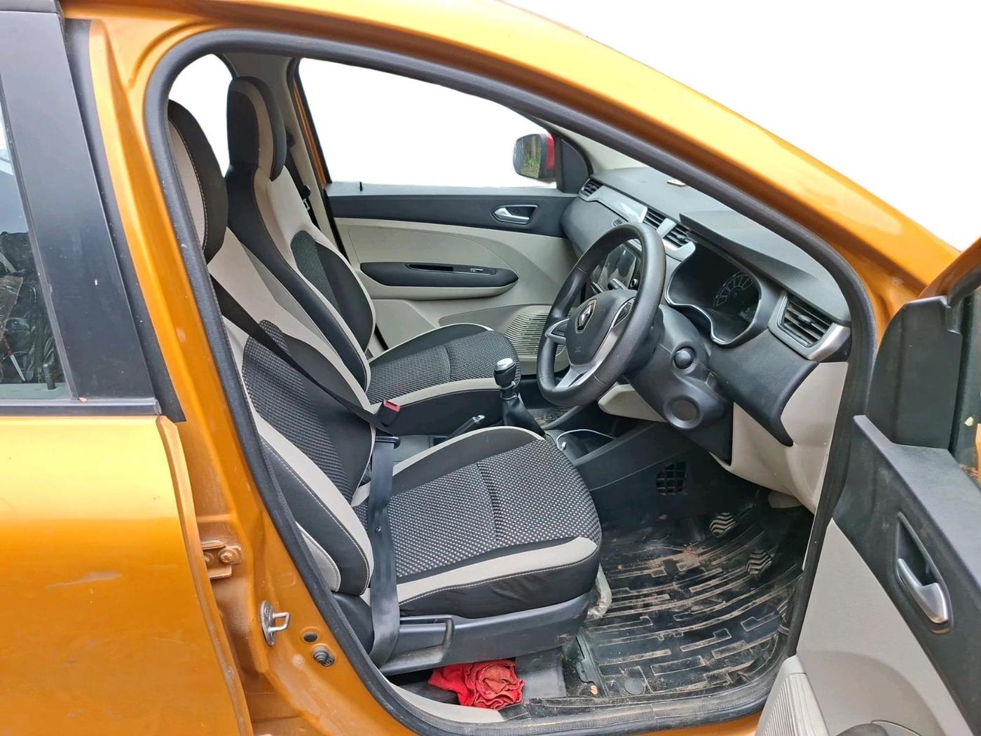 2020 Renault TRIBER RXZ, Petrol, Manual, 20,893 km, interior