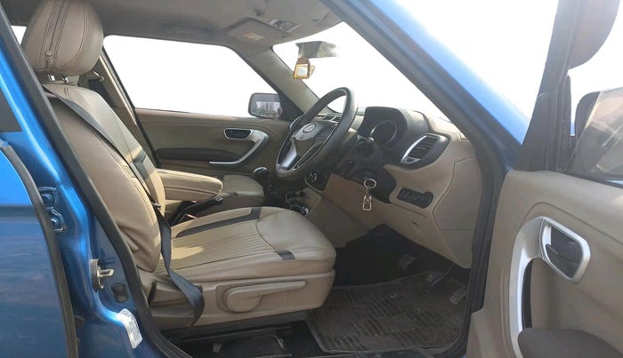 2016 Mahindra TUV300 T8, Diesel, Manual, 50,778 km, interior