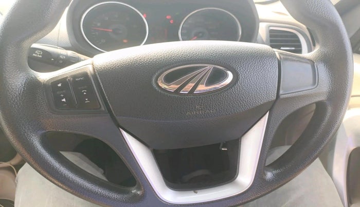 2016 Mahindra TUV300 T8, Diesel, Manual, 50,778 km, interior