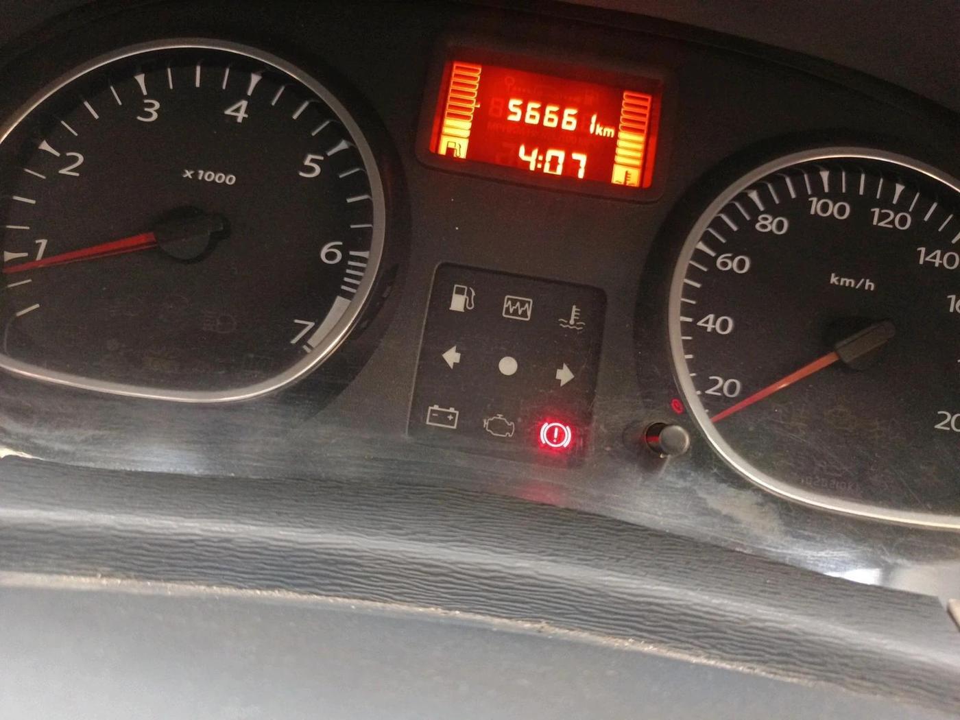 2014 Renault Duster RXL PETROL, Petrol, Manual, 56,661 km, interior