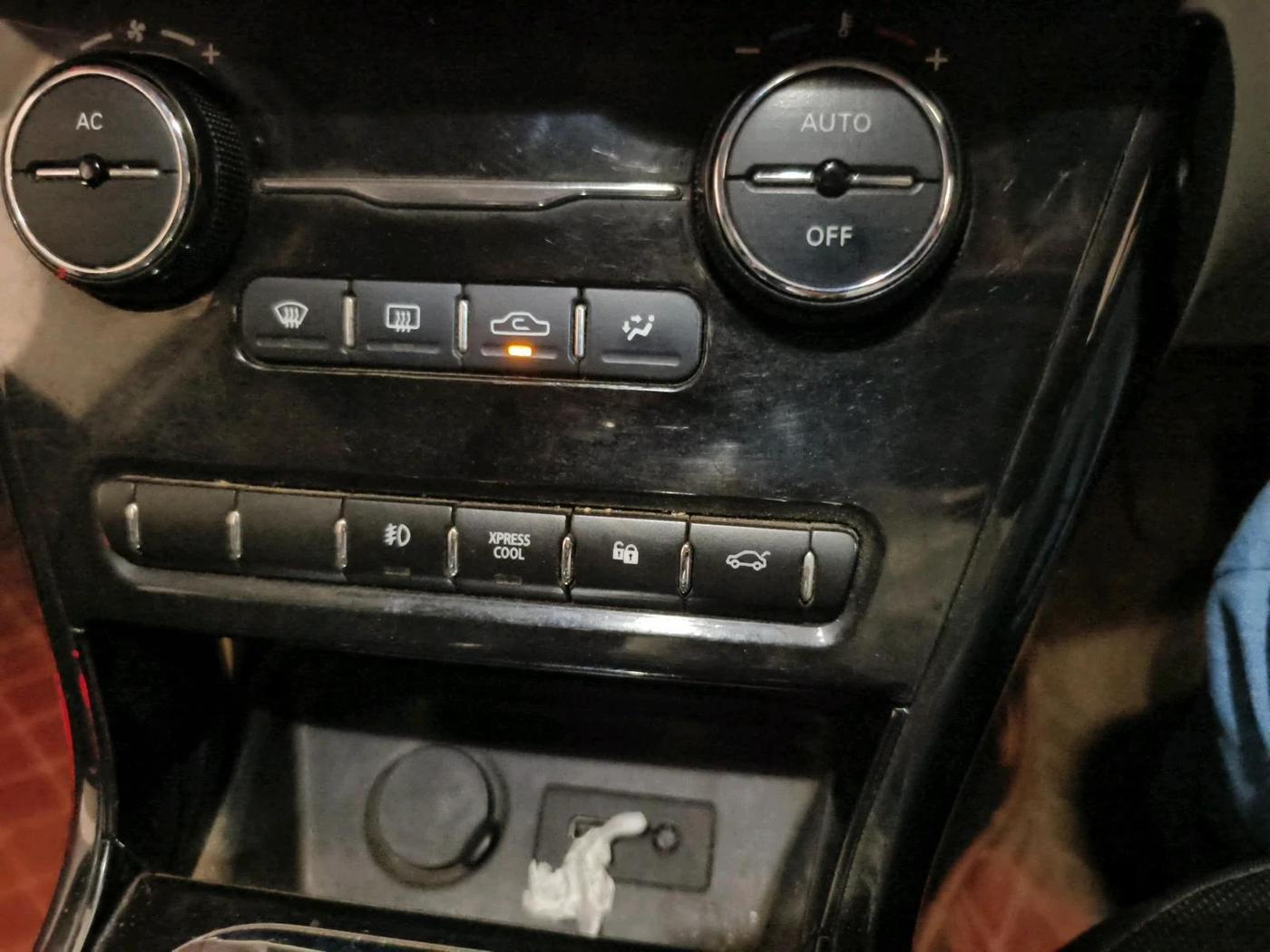 2022 Tata NEXON XZ PLUS (HS) PETROL, Petrol, Manual, 51,304 km, interior