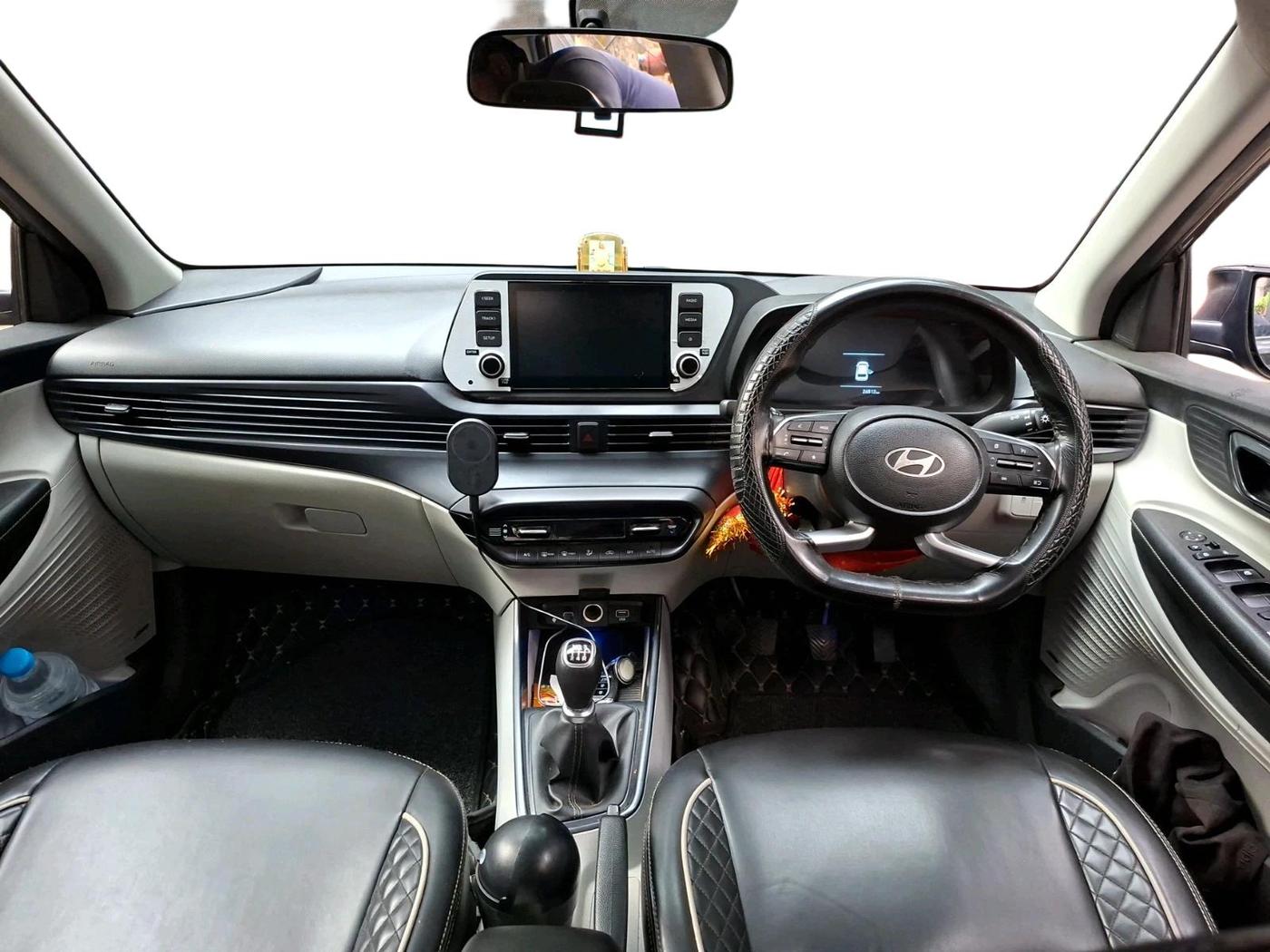2023 Hyundai NEW I20 ASTA 1.2 MT, Petrol, Manual, 26,521 km, interior
