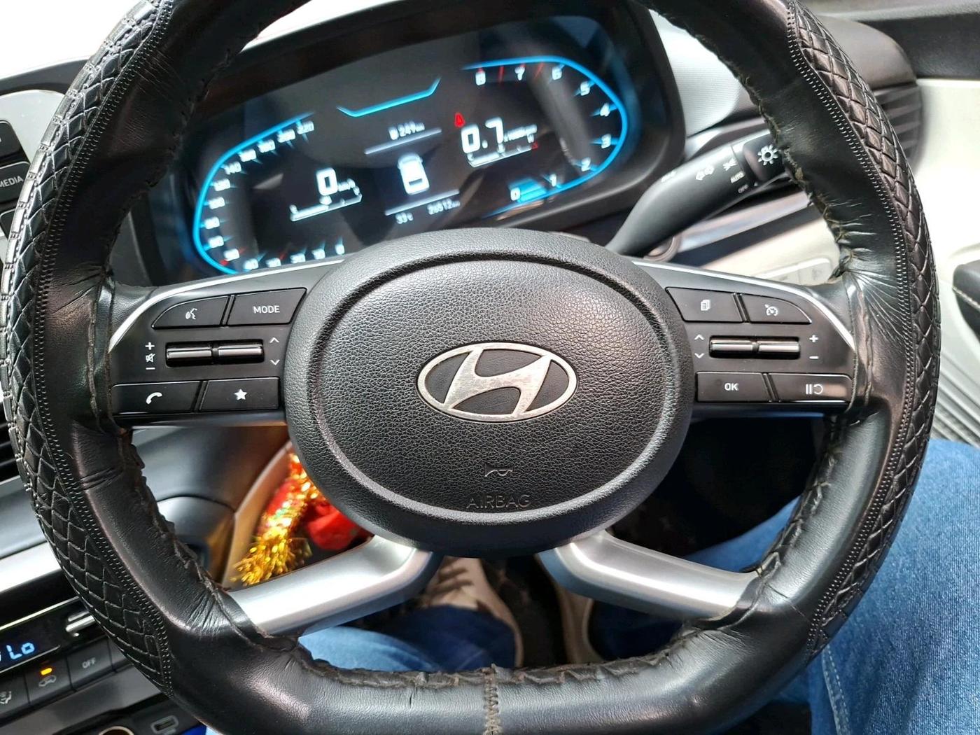 2023 Hyundai NEW I20 ASTA 1.2 MT, Petrol, Manual, 26,521 km, interior