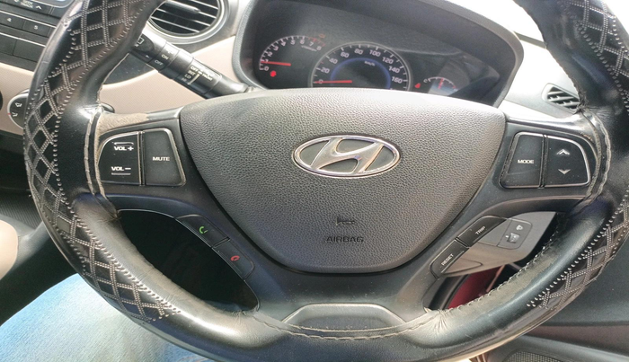 2016 Hyundai Grand i10 ASTA 1.2 KAPPA VTVT, Petrol, Manual, 1,30,766 km, interior