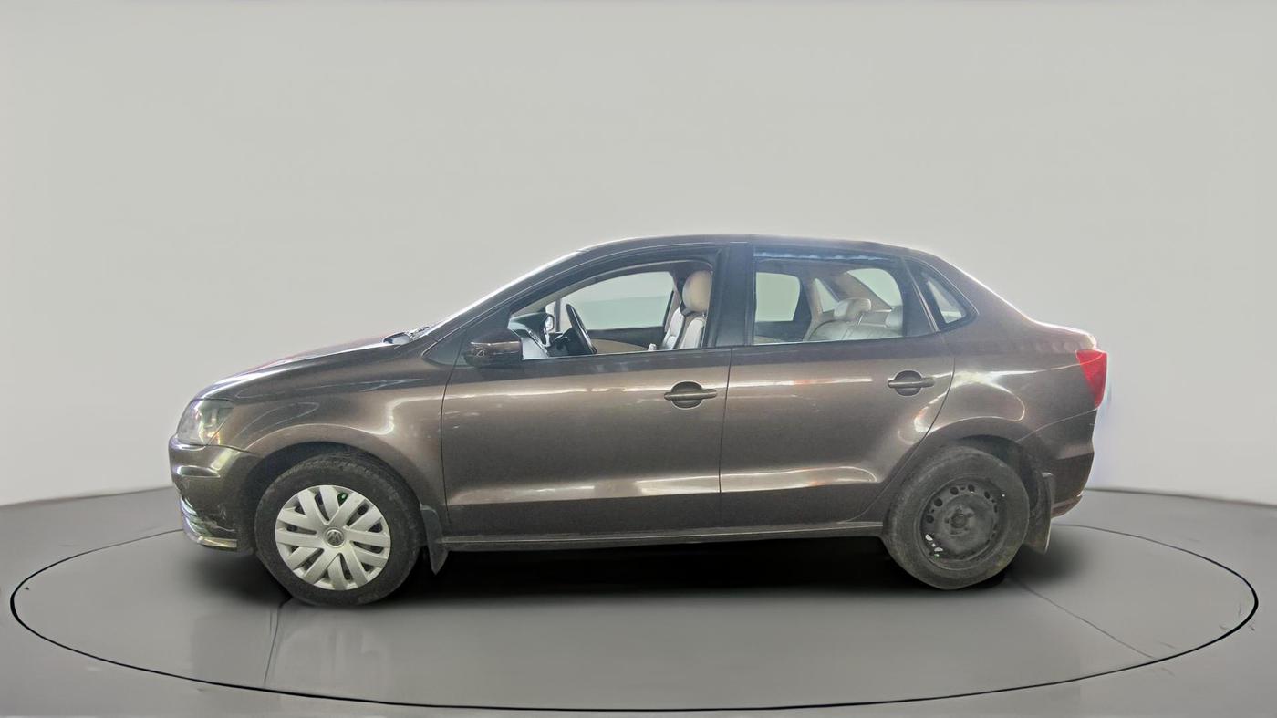 2017 Volkswagen Ameo COMFORTLINE 1.2L, Petrol, Manual, 40,415 km, exterior