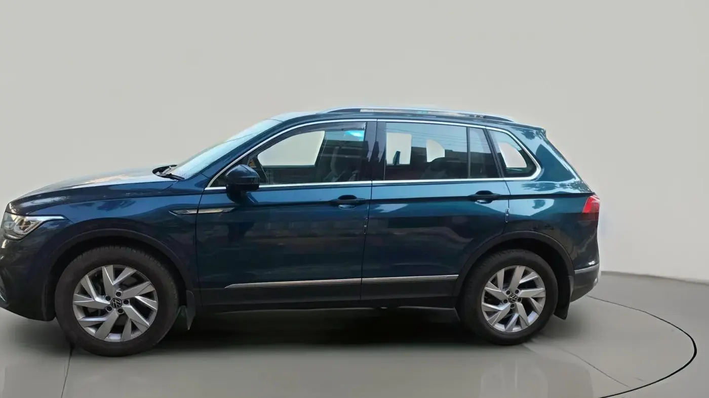 2024 Volkswagen TIGUAN ELEGANCE 2.0 TSI DSG, Petrol, Automatic, 1,969 km, exterior