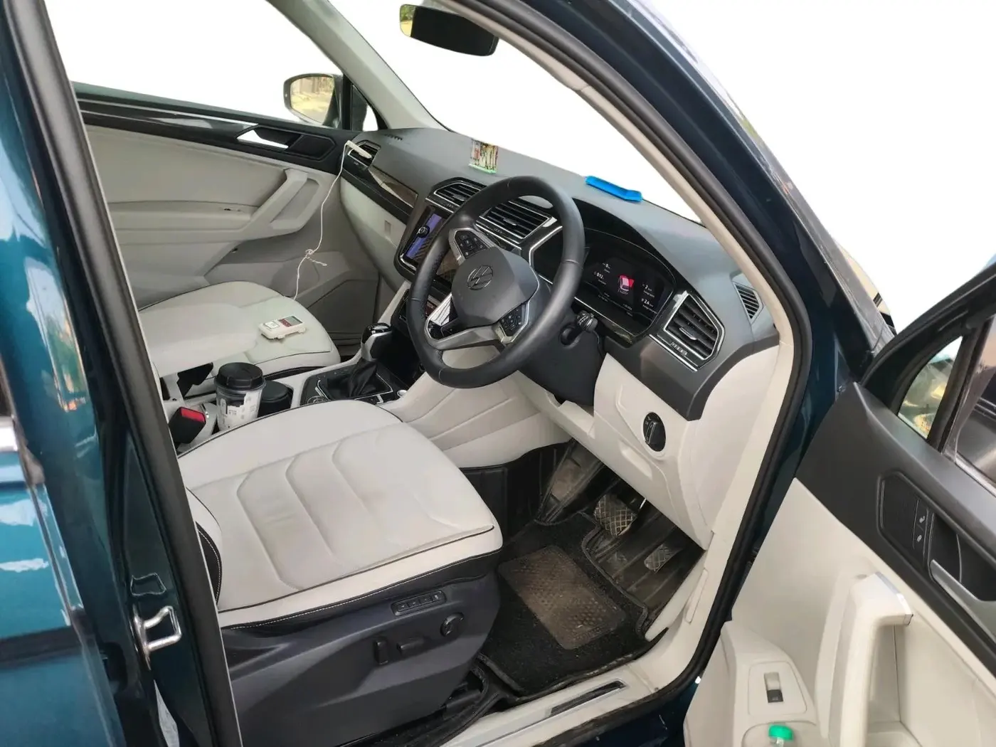 2024 Volkswagen TIGUAN ELEGANCE 2.0 TSI DSG, Petrol, Automatic, 1,969 km, interior