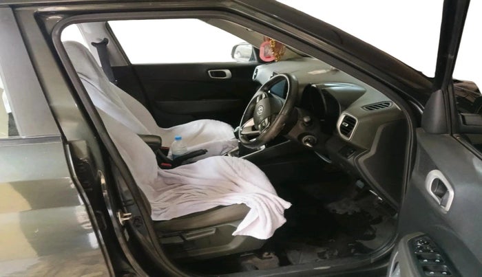 2020 Hyundai VENUE SX 1.0 TURBO, Petrol, Manual, 68,128 km, interior