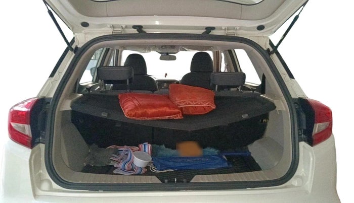 2022 Mahindra XUV300 W8 1.2 PETROL, Petrol, Manual, 32,421 km, exterior