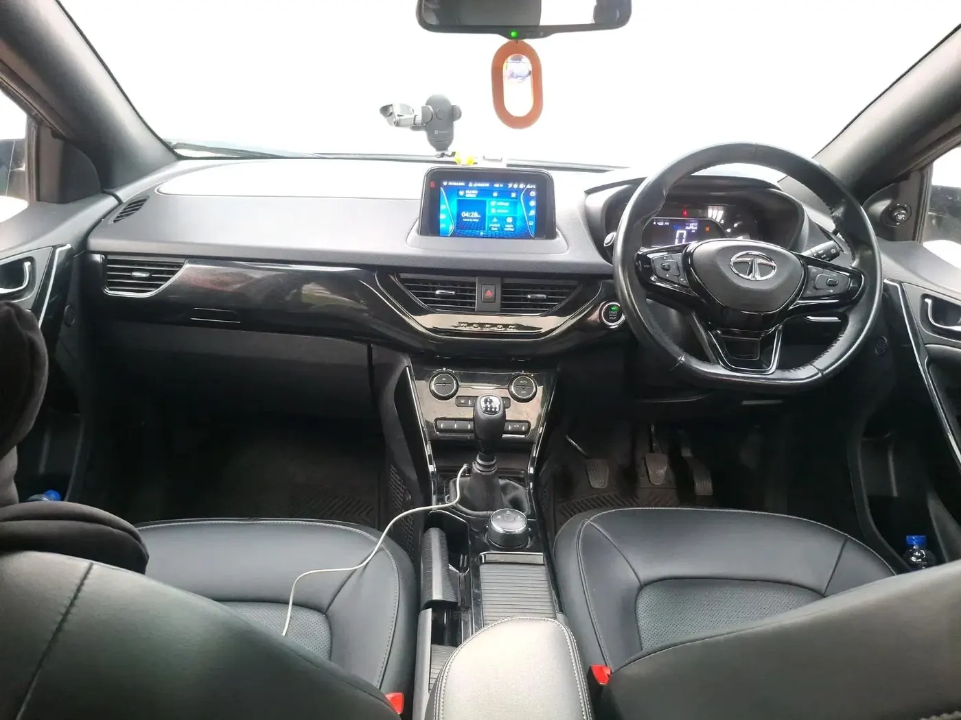 2022 Tata NEXON XZ PLUS (PREMIUM) DARK EDITION PETROL, Petrol, Manual, 54,000 km, interior