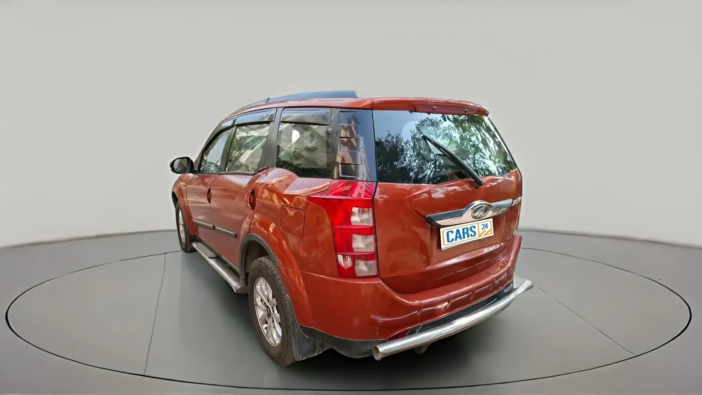 2015 Mahindra XUV500 W8, Diesel, Manual, 1,28,468 km, exterior