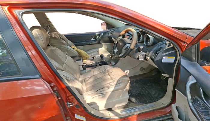 2015 Mahindra XUV500 W8, Diesel, Manual, 1,28,468 km, interior