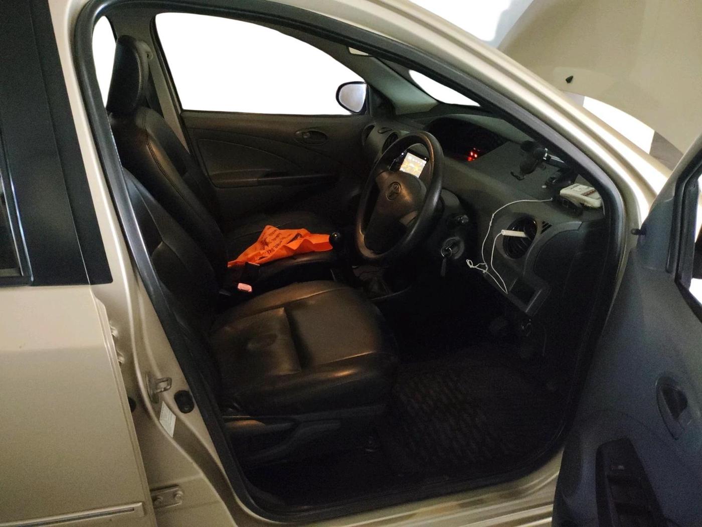 2013 Toyota Etios G, Petrol, Manual, 38,974 km, interior