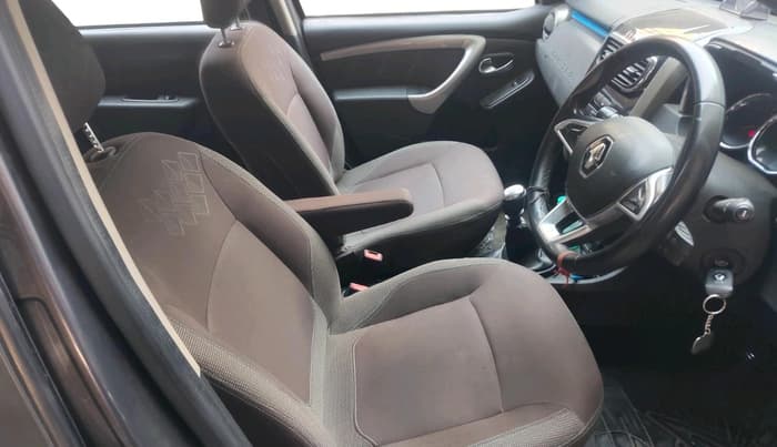 2021 Renault Duster RXZ 1.3 TURBO PETROL MT, Petrol, Manual, 89,572 km, interior