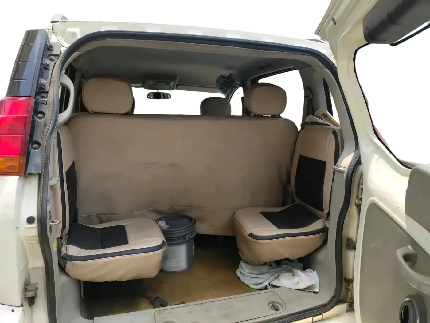 2013 Mahindra Quanto C8, Diesel, Manual, 2,18,166 km, exterior