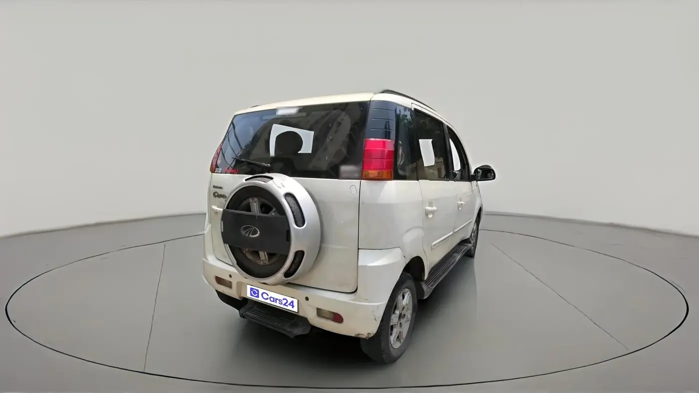 2013 Mahindra Quanto C8, Diesel, Manual, 2,18,166 km, exterior