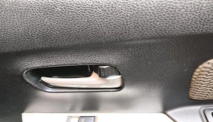 2013 Maruti Wagon R 1.0 LXI, Petrol, Manual, 34,007 km, interior