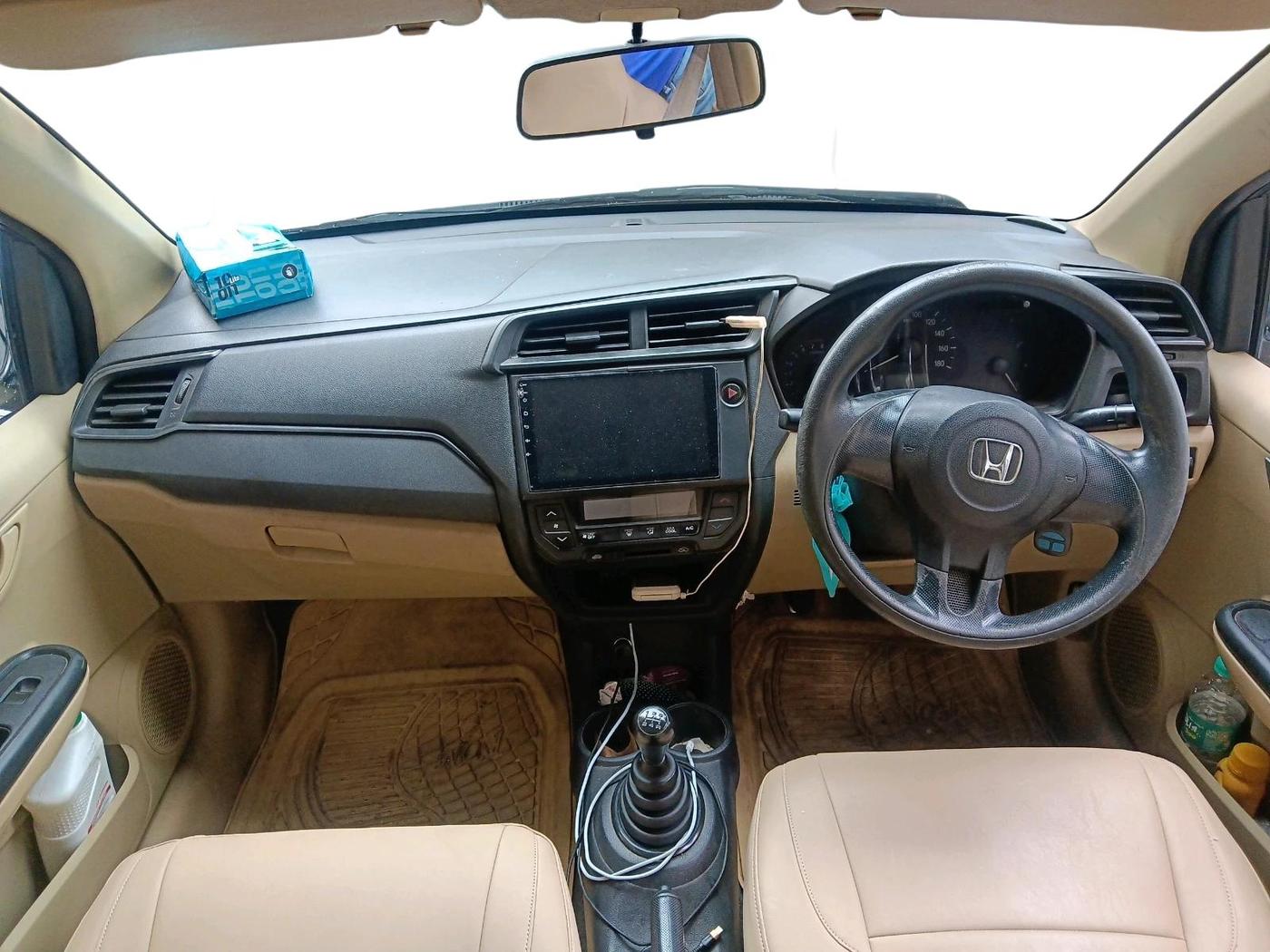 2016 Honda Amaze 1.2L I-VTEC E, Petrol, Manual, 1,20,563 km, interior